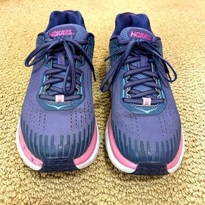HOKA ONE ONE W CLIFTON PURPLE WOMEN’ S RUNNING SNEAKERS. SIZE 7.5